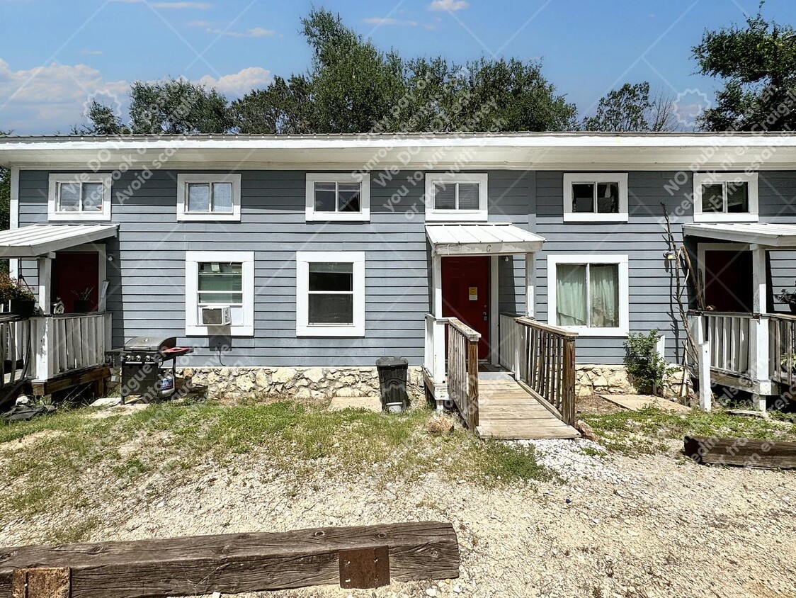 Primary Photo - 1108 W McCarty Ln C