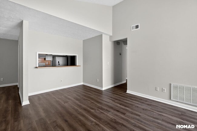 Foto del edificio - 5504 Windwood Rd