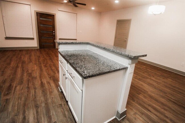 Foto del edificio - 12208 Abbey Glen Ln