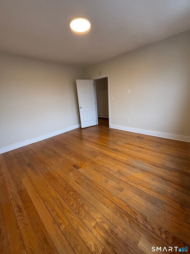 Foto del edificio - 2395 Main St