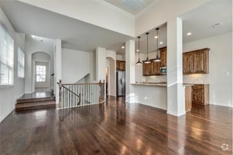 Building Photo - 6460 Naples Dr