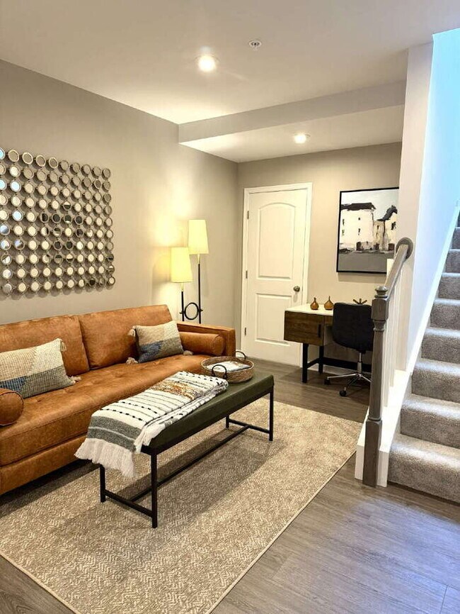 Foto del edificio - Modern 3-Bedroom Bethany Model Condo in Co...
