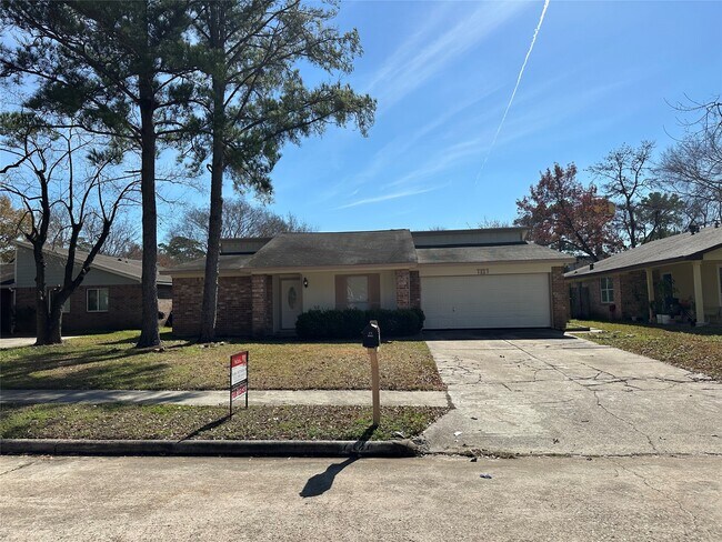 Foto del edificio - 7127 Maxwood Dr