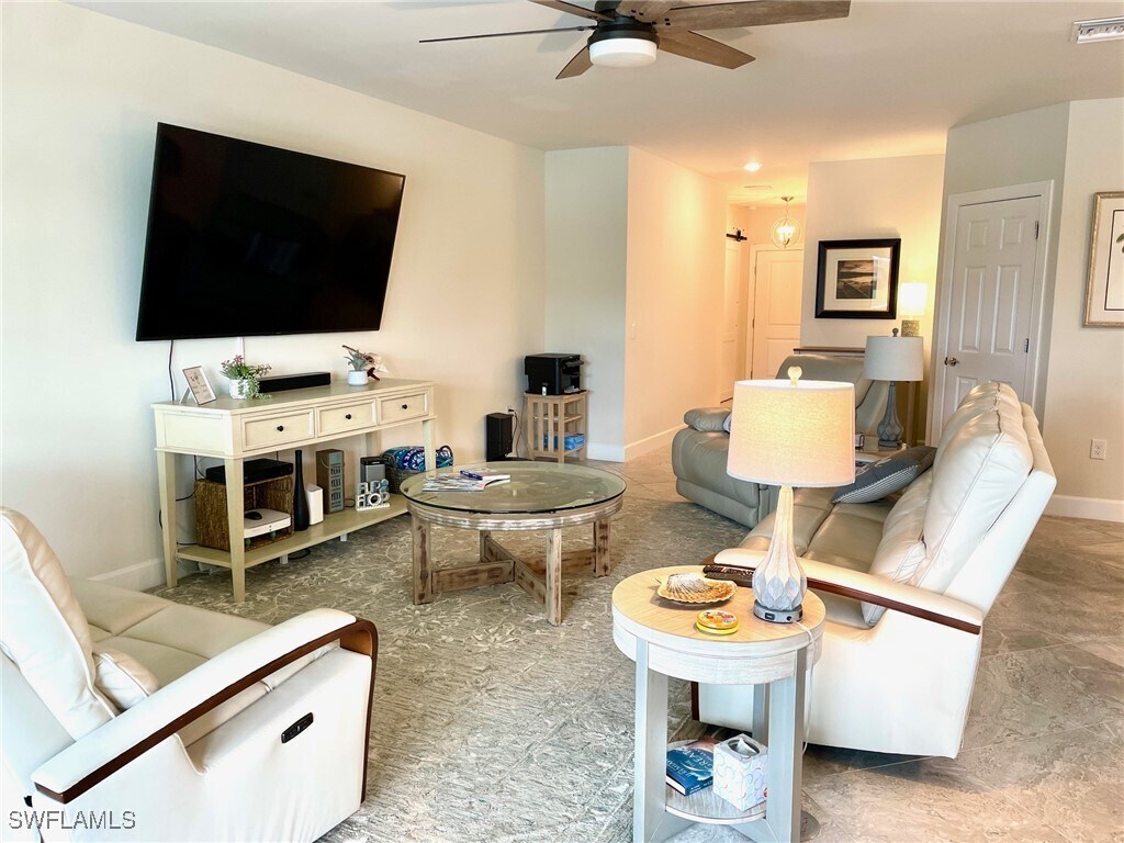 Foto principal - 6160 Harmony Dr