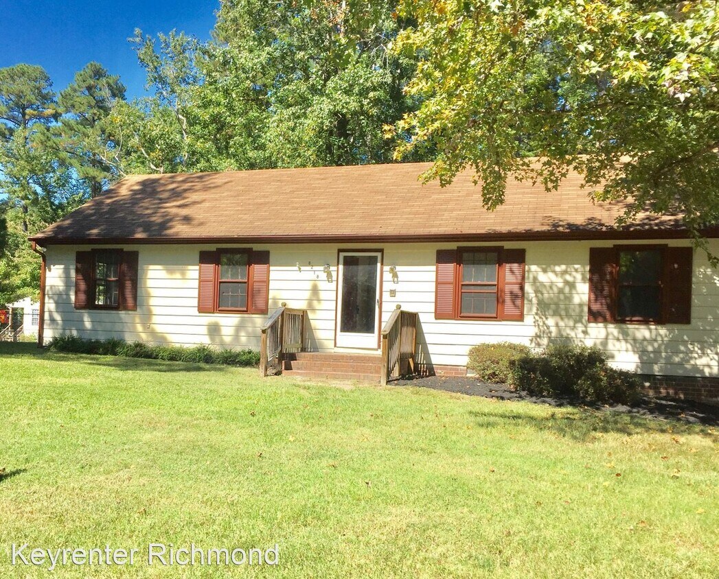 3 br, 2 bath House 8218 Post Land Ct. House Rental in Chesterfield