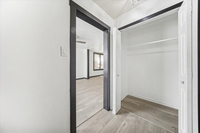 Building Photo - 3134 W 39th Pl