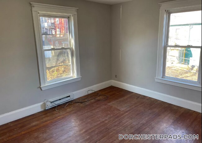Building Photo - 31 Bullard St