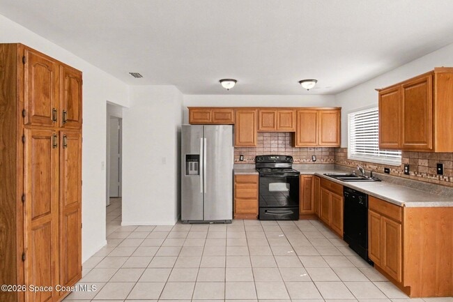 Foto del edificio - 1230 Port Malabar Blvd NE