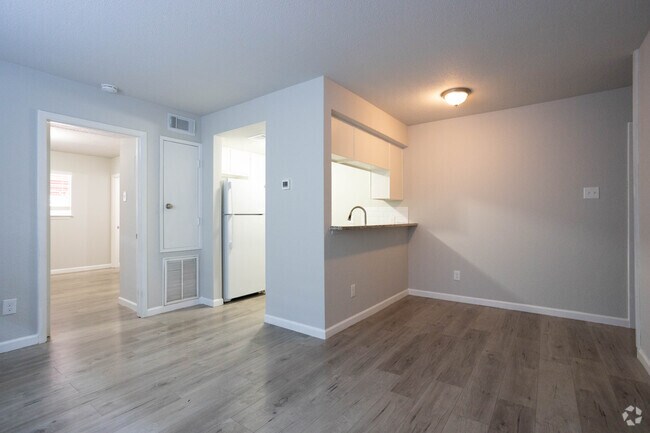 1 BR, 1 BA - Unidad 11 - Branard Apartments
