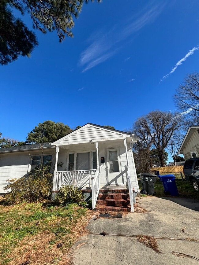 Building Photo - 35 Radford St