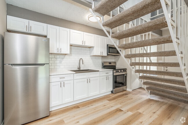 Interior Photo - Creekbend & Chase Townhomes