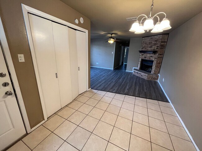 Foto del edificio - DS 7513 Avenue W