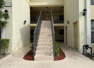 Building Photo - 1455 Lake Crystal Dr