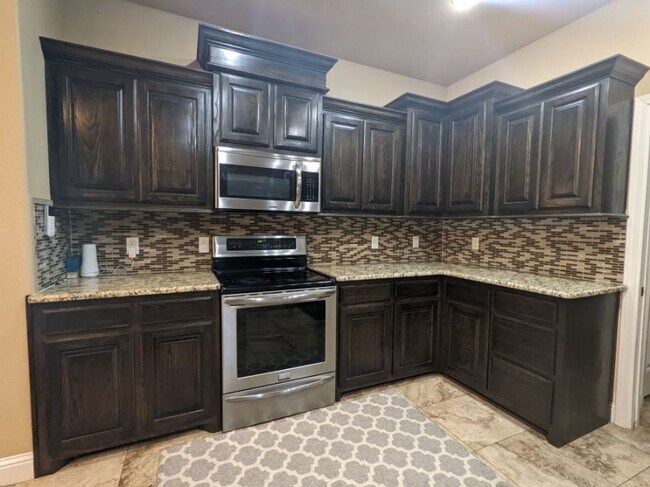 Foto del edificio - 4320 Springwood Dr