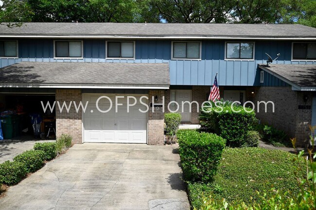 Foto del edificio - WaterFront, Furnished Unit in Niceville
