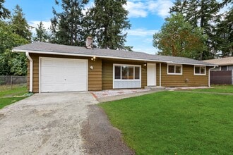 Building Photo - 9814 Lawndale Ave SW