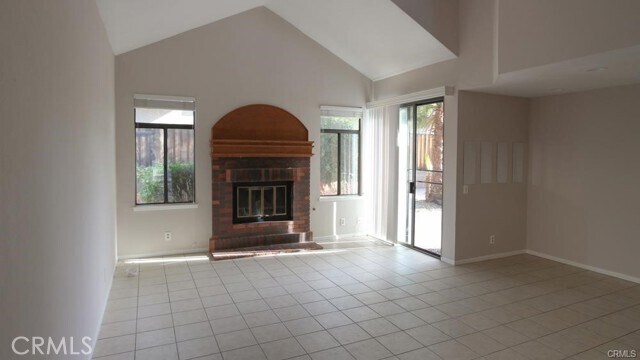 Building Photo - 10596 Evergreen Dr