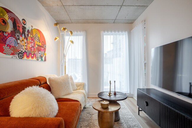 Photo du bâtiment - 450 Rue Saint-François-Xavier-SI ID1602291P
