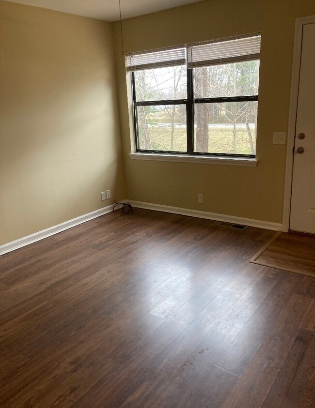 Foto del edificio - 1013 Crescent Dr