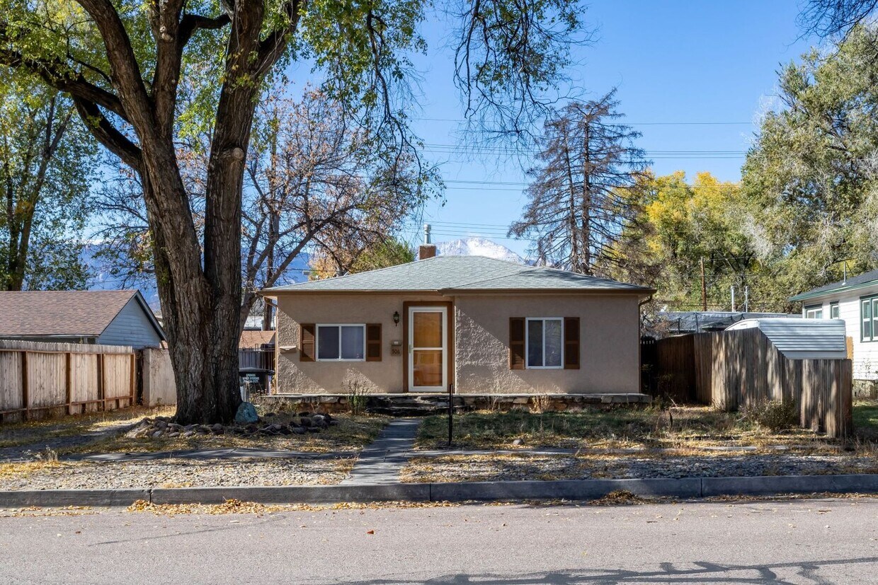 Foto principal - Centrally located!