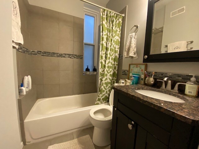 Foto del edificio - 1941 N Bissell St