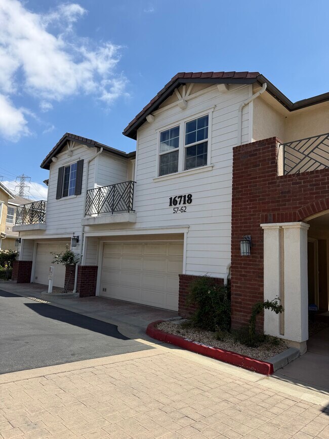 Foto del edificio - 16718 Nicklaus Dr