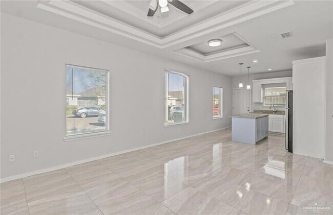 Foto del edificio - 512 Downing Ave