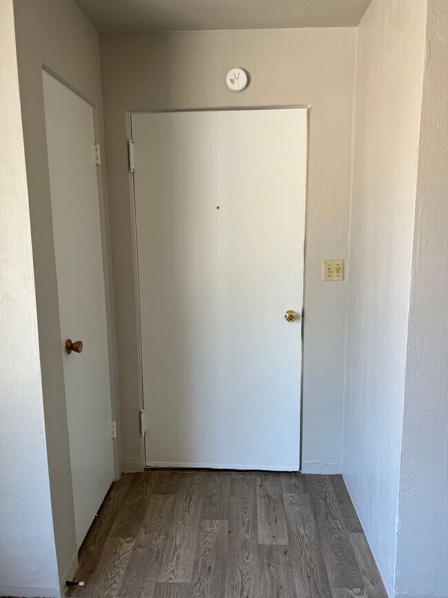Foto del edificio - 1522-1524 E Linden St