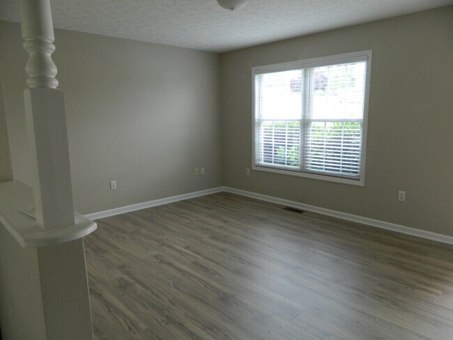 Foto del edificio - 1210 Cedar St