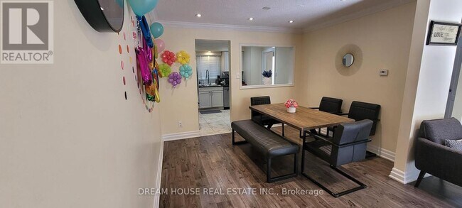 Building Photo - 41-155 155 Glovers Rd