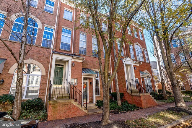 Building Photo - 5010 Barbour Dr