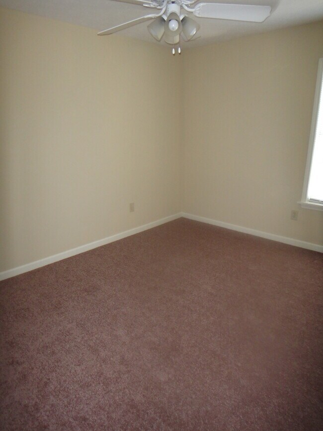 Building Photo - Spacious Duplex For Rent This August 9th!