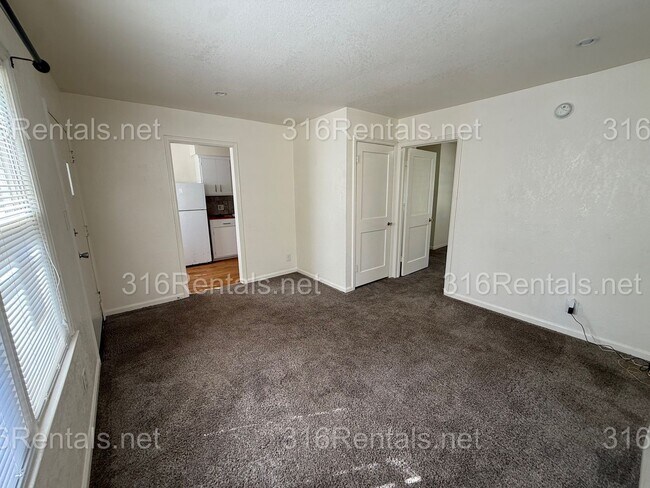 Foto del edificio - 847 S Terrace Dr