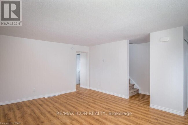 Building Photo - 55 Crehan Crescent