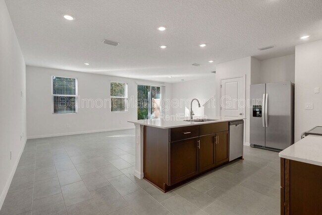 Foto del edificio - 1122 Bradford Pk Dr