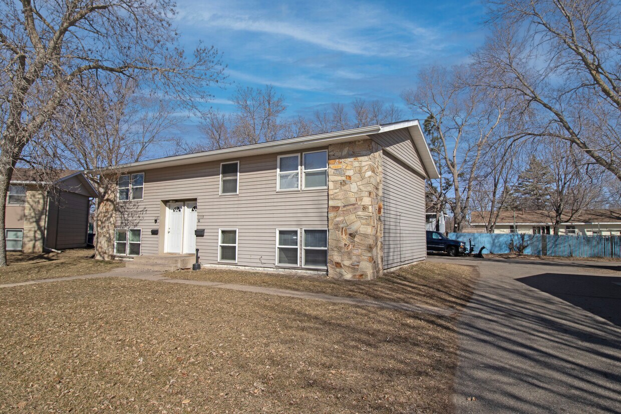 1119 13th St S, Saint Cloud, MN 56301 Townhome Rentals in Saint Cloud