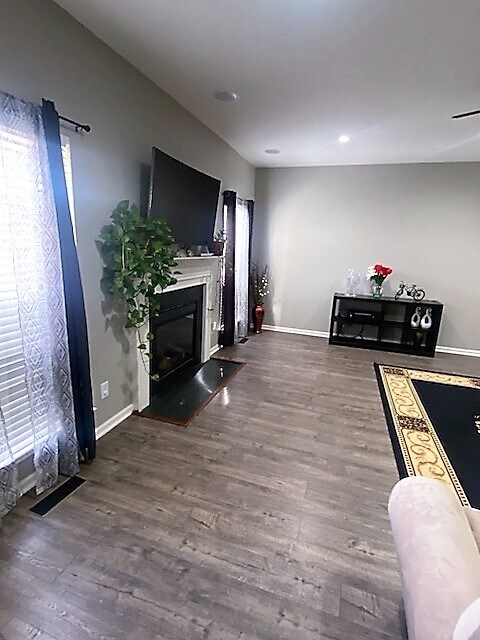 Foto del edificio - 1316 Wolverton Dr
