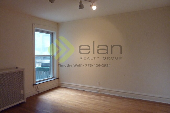 Foto del edificio - 7726 N Eastlake Terrace