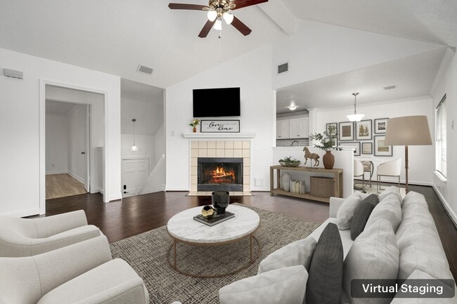 Building Photo - 2031 Summerfield Pl