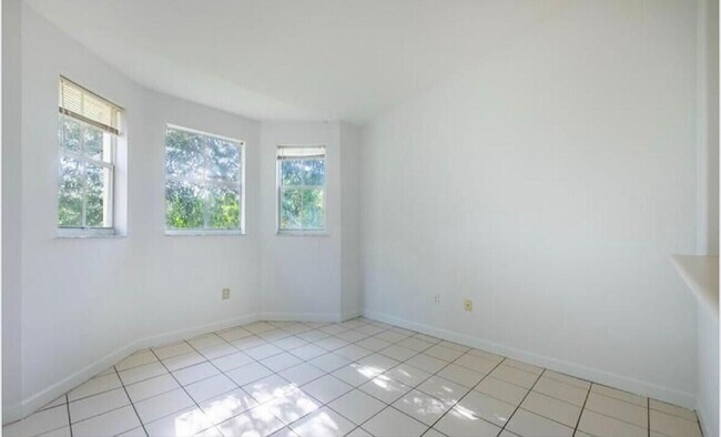 Foto del edificio - 2731 SE 17th Ave