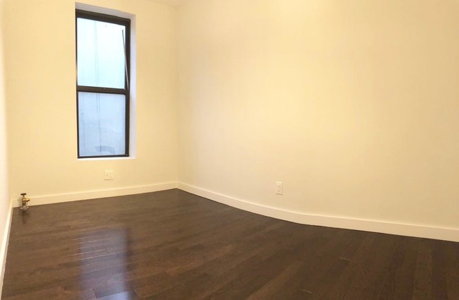 Building Photo - 395 St Johns Pl
