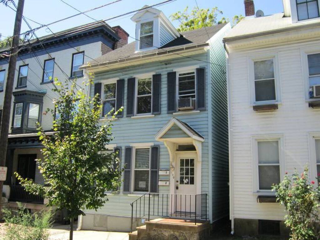 126 Porter St Unit Apt 2 Second Floor, Easton, PA 18042 Room for