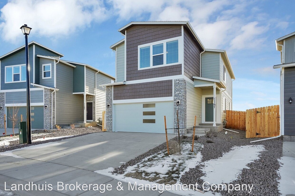 Primary Photo - 3 br, 2.5 bath House - 6148 Big Bird Dr