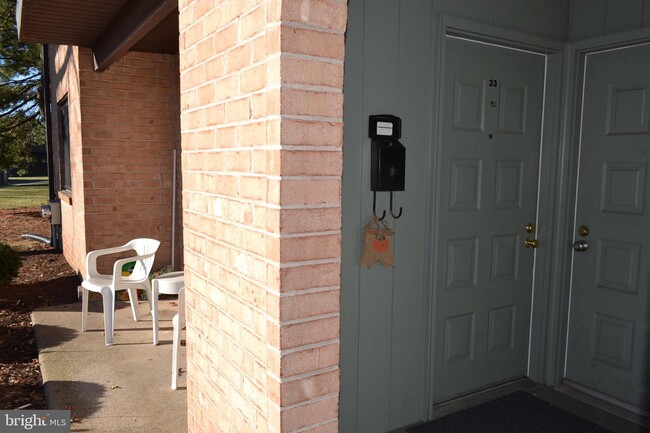 Foto del edificio - 612 N Shady Retreat Rd
