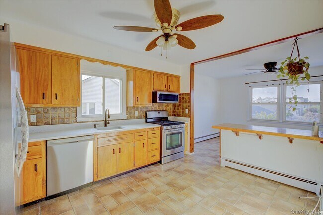 Foto del edificio - 670 W Beech St