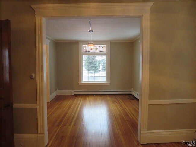Foto del edificio - 1725 James St