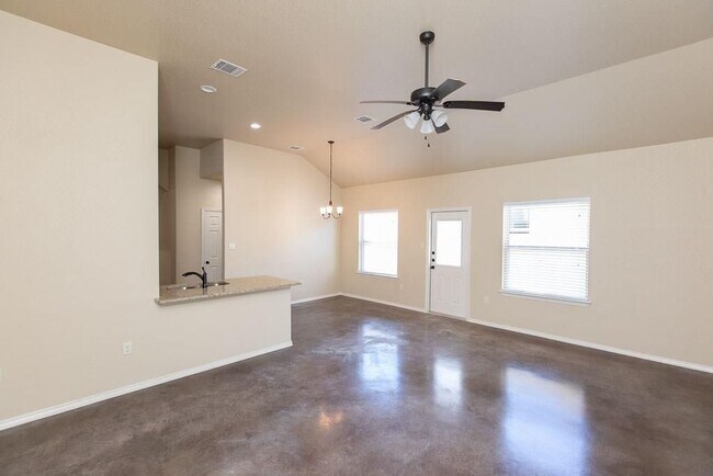 Foto del edificio - 189 Joanne Lp