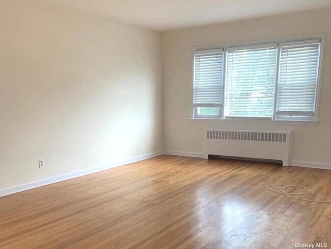 Foto del edificio - 71 Evergreen Ave