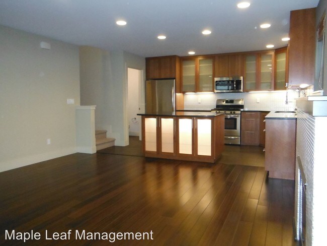 Foto del edificio - 6830 Oswego Pl NE