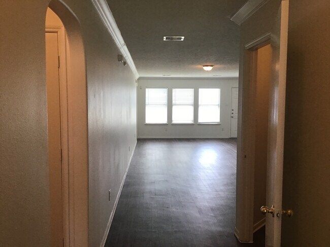Building Photo - 11919 Panay Village Drive
